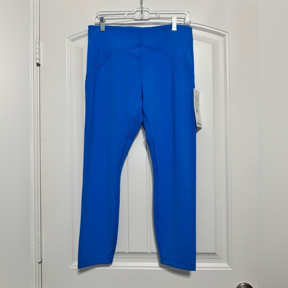 Lululemon InStill High-Rise Tight 25"
Poolside Blue Size 12
